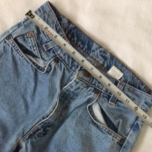 Levi’s Vintage High Rise 560 Mom Jeans - Picture 2 of 8